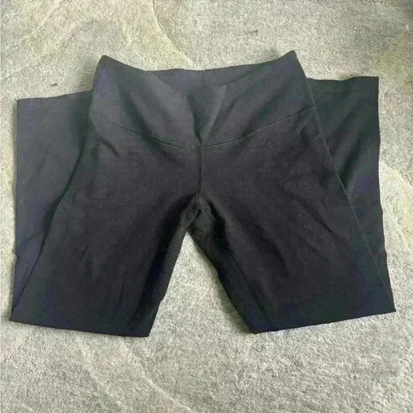 Lululemon 3/4 black  tights - Picture 3 of 5